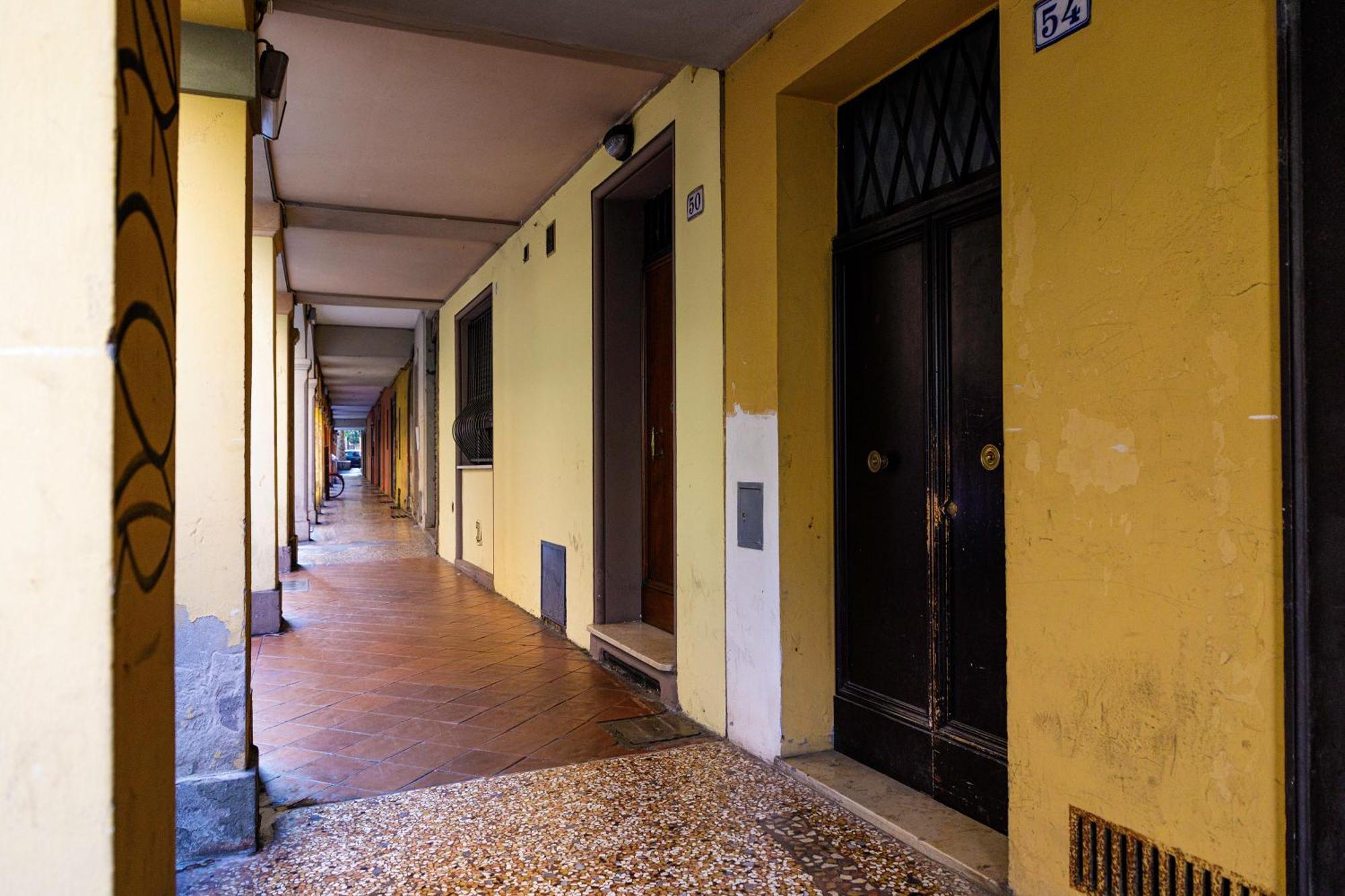 Saint Charles Apartment Bologna Exteriör bild